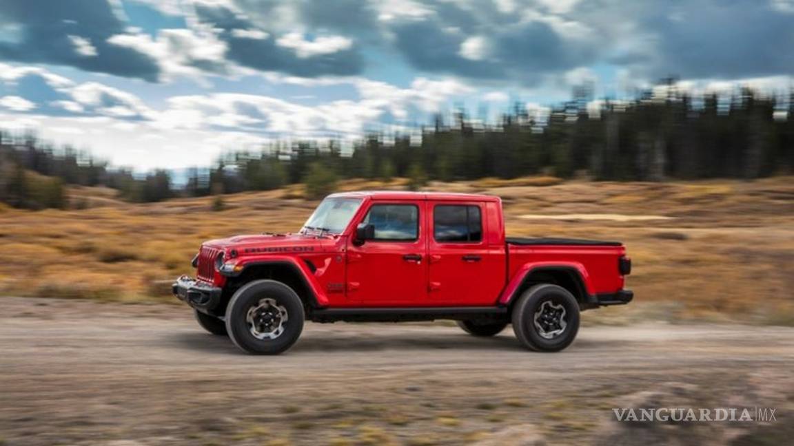 $!Jeep Gladiator de FCA recibe el premio a la mejor Pick up del Año y la Ram 1500 al auto más lujoso