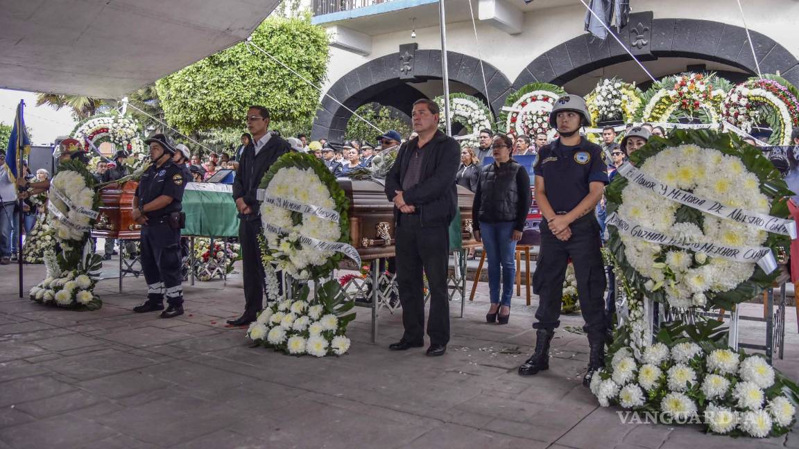 $!Realizan homenaje a bomberos que murieron en explosión en Tultepec
