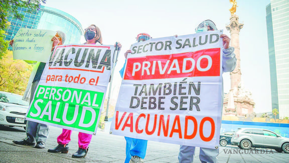 Protestan médicos particulares en Ángel de la Independencia