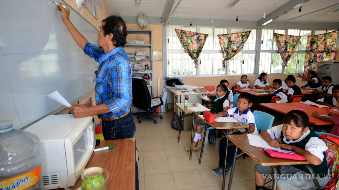 Autoridades olvidan escuelas rurales de Saltillo; niños siguen en la espera de uniformes y útiles