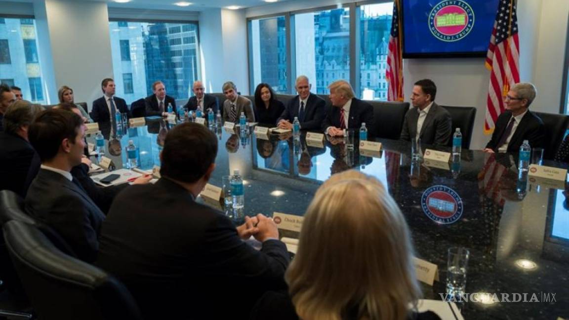 Trump se reúne con jefes de empresas de Silicon Valley