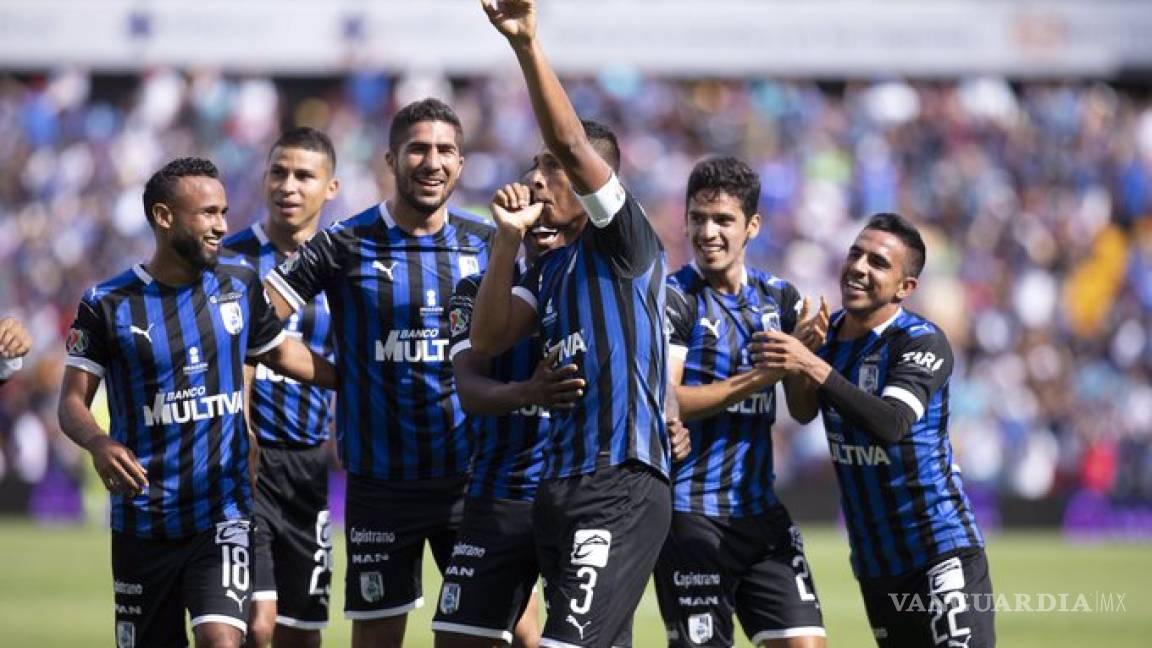 Querétaro mantiene el invicto y golea a Cruz Azul
