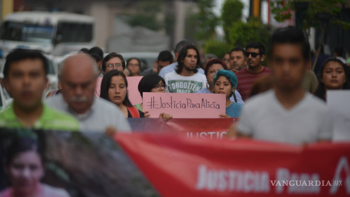 Acuerdan en Coahuila apoyos para hijos de víctimas de feminicidio