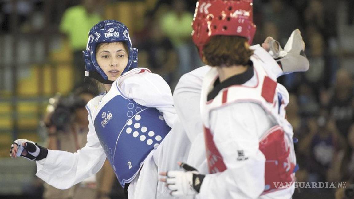 Taekwondoínes se alistan para el Nacional de Cadetes de la Región Sur