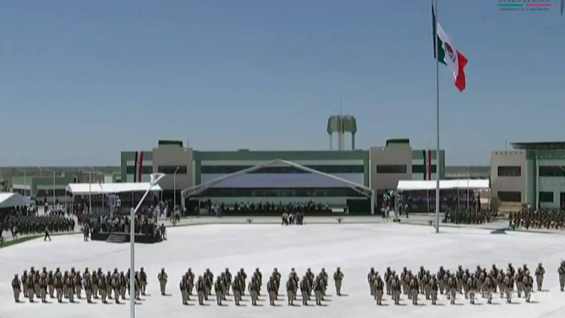 $!Inaugura Peña Nieto cuartel militar en Piedras Negras, Coahuila