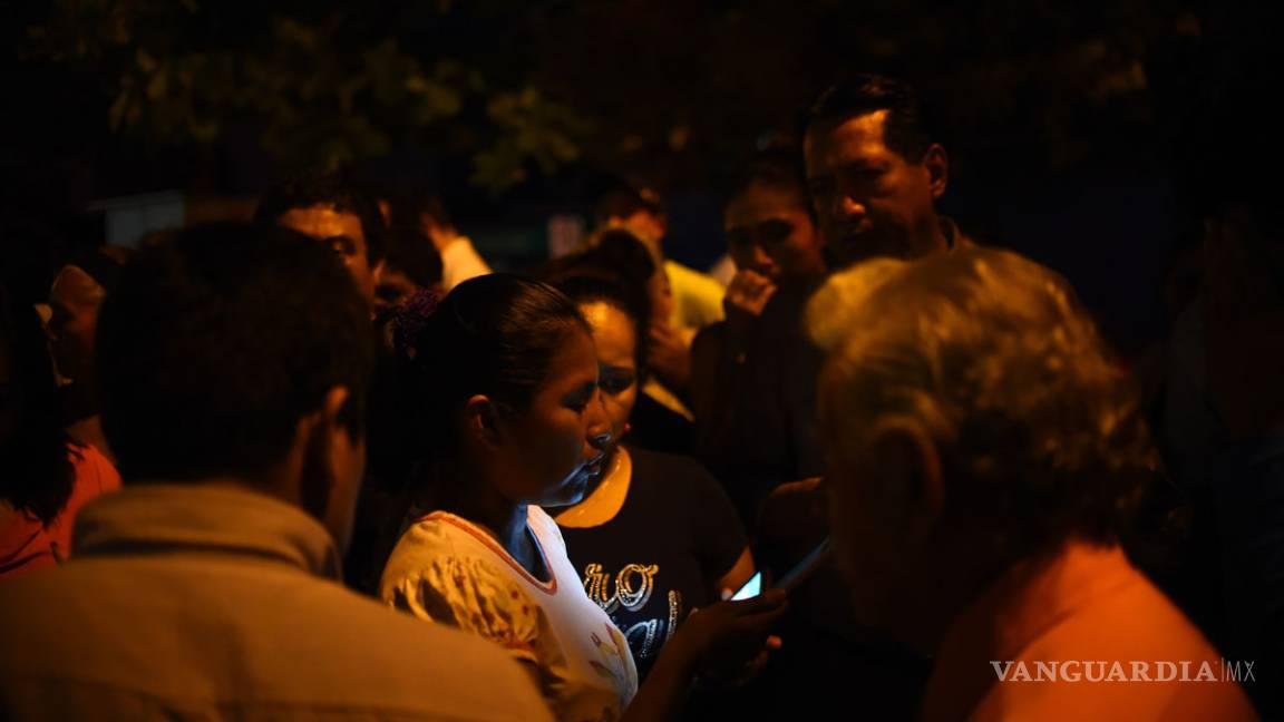 $!Familiares de empleados en Coatzacoalcos, en la incertidumbre