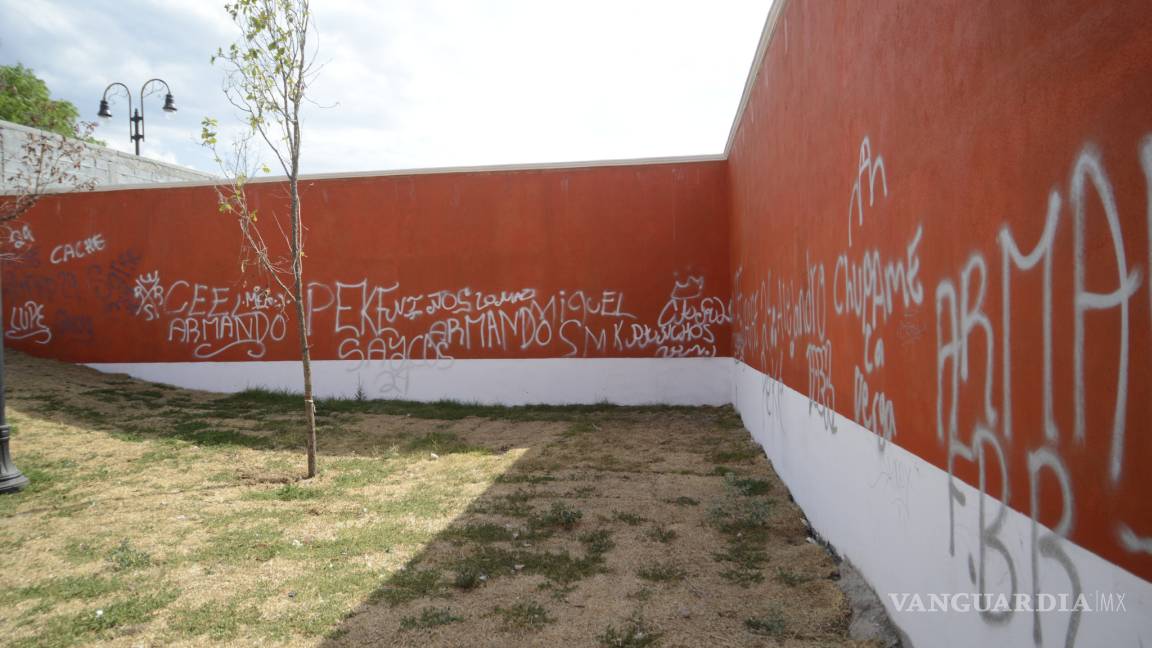 Dejan en el abandono Plaza Juárez en centro de Saltillo; obra que costó 11 millones de pesos