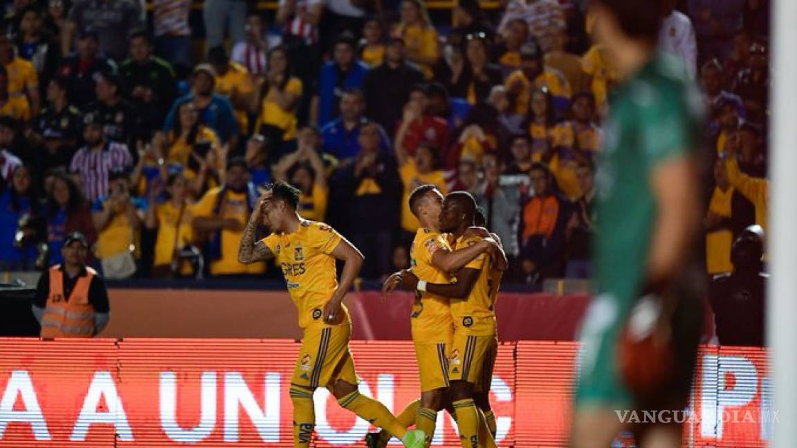 Con doblete de Gignac y Enner reencontrando el gol, Tigres vence 3-0 a Chivas