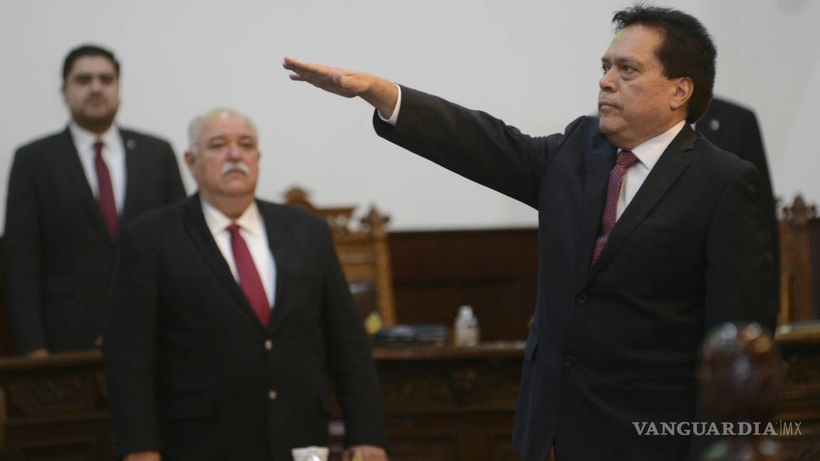 Gerardo Márquez toma protesta como Fiscal General de Coahuila