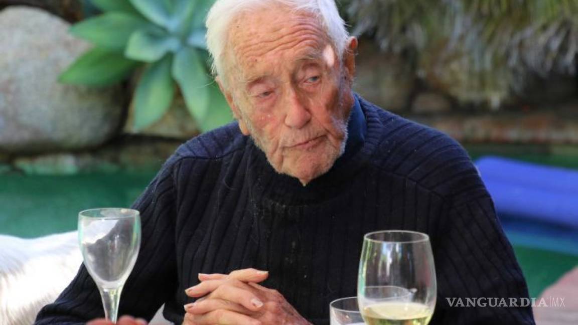 Científico australiano de 104 años viaja a Suiza para someterse a una eutanasia