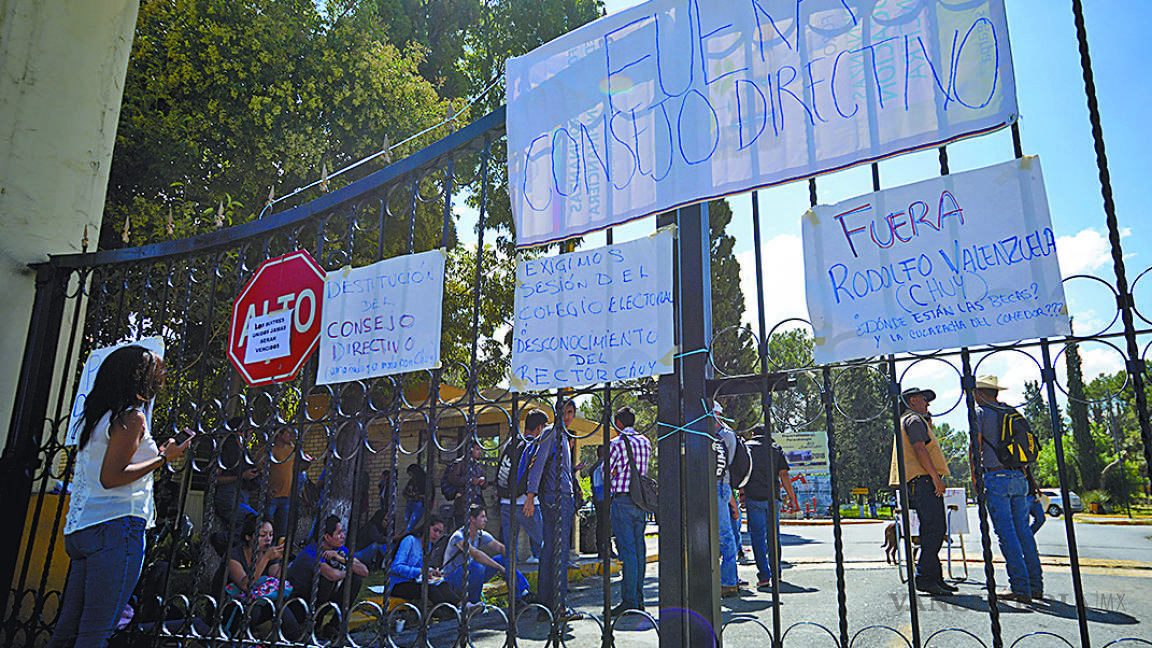 Se amparan alumnos y profes inconformes por elecciones en Universidad Agraria de Saltillo