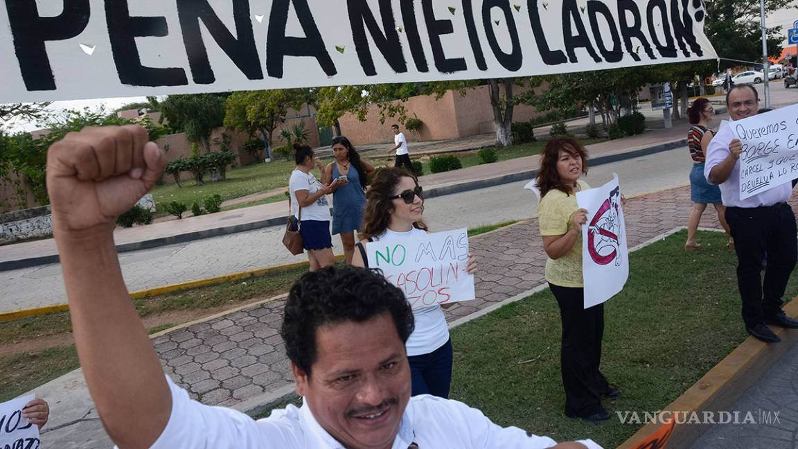 $!Bloqueos y marchas en 28 estados contra el 'gasolinazo'