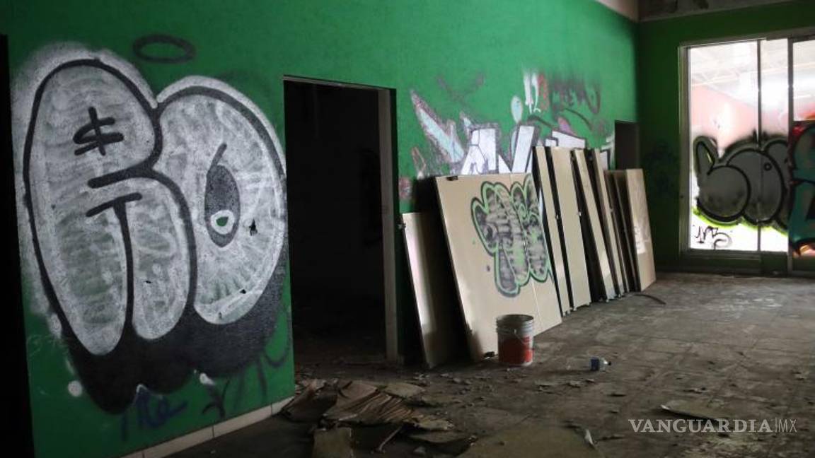 $!Las instalaciones de lo que fue el museo del Giroscopio se encuentran bajo el abandono y el graffiti.