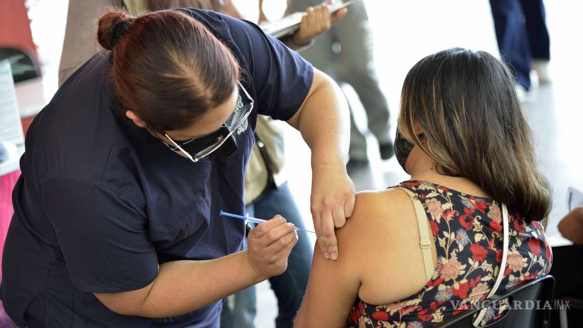 Confirman vacunación antiCOVID de adolescentes en Coahuila; ya preparan inicio