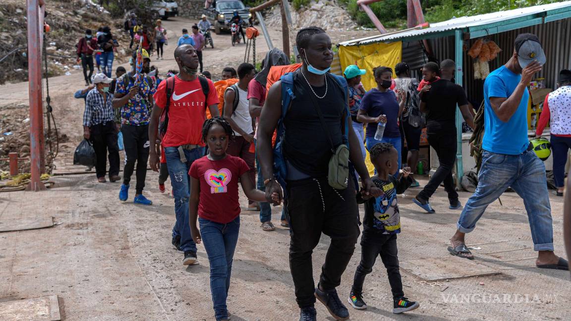 Huyen los migrantes haitianos de Chiapas