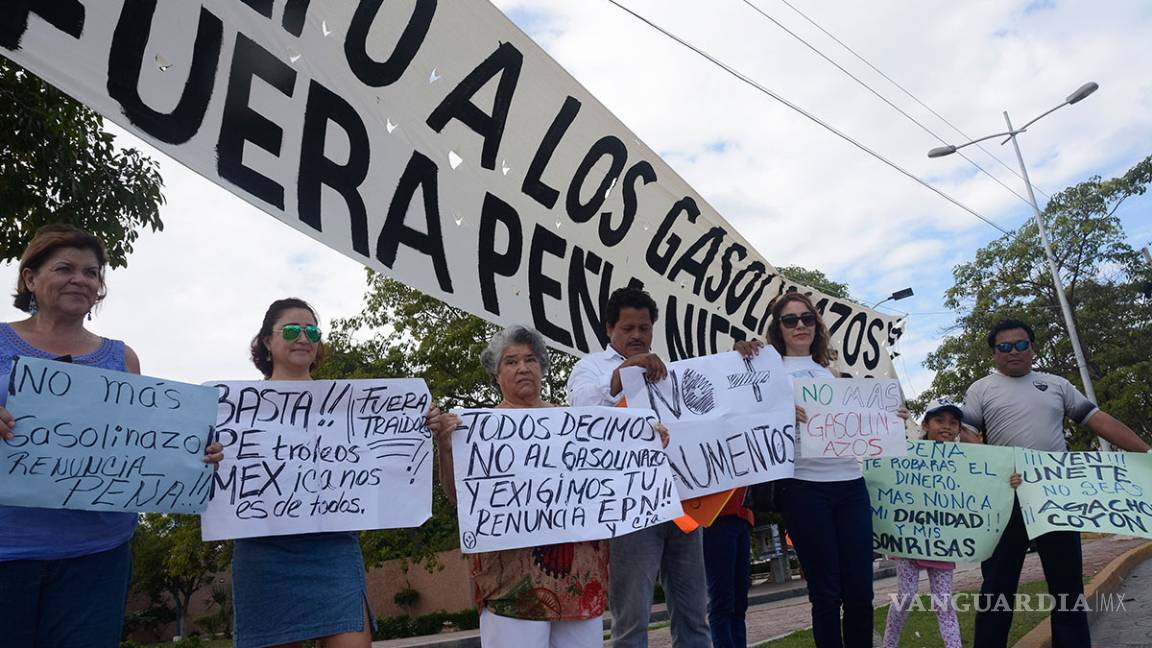 $!Bloqueos y marchas en 28 estados contra el 'gasolinazo'