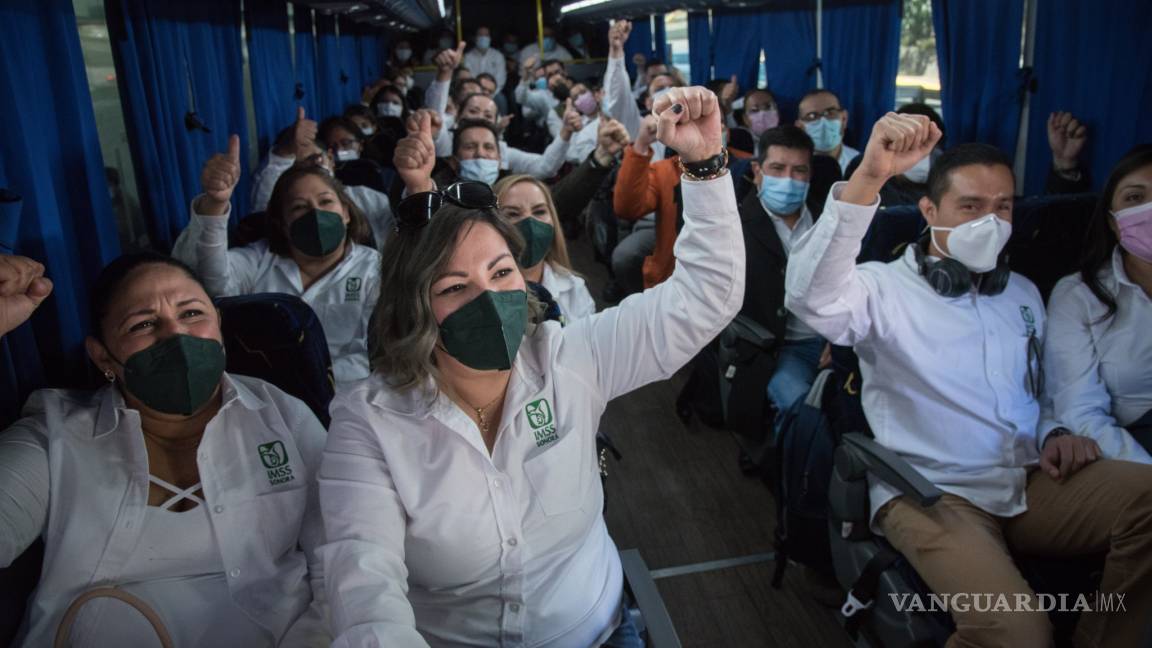 Ante la falta de personal, llegan médicos de Sonora a la capital
