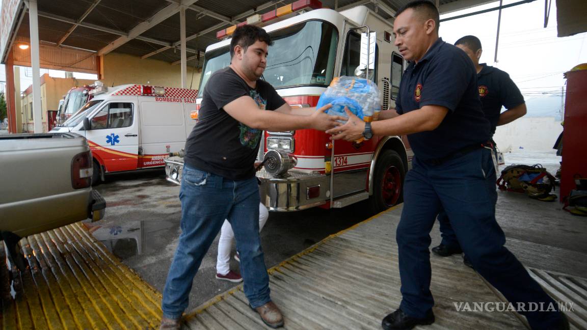 $!Niños saltillenses dan su donativo para damnificados por el terremoto