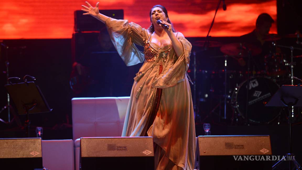 $!Susana Zabaleta y Regina Orozco encantan a Saltillo