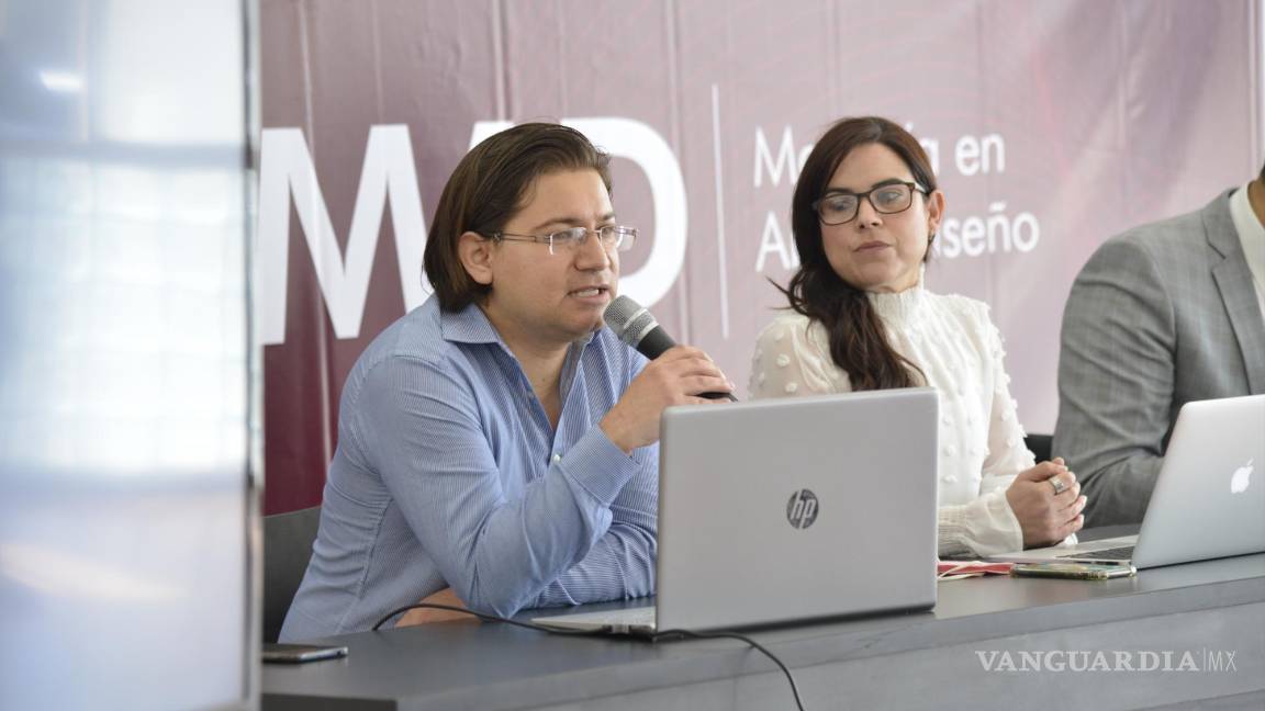 $!Darío Aguillón, director de la EAP, y Argelia Dávila, coordinadora de posgrado.