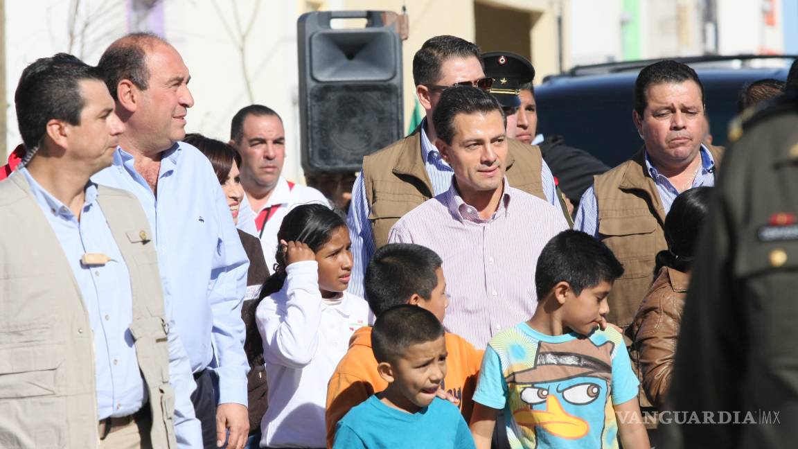 $!Entrega Peña Nieto viviendas reconstruidas en zona afectada por tornado en Ciudad Acuña