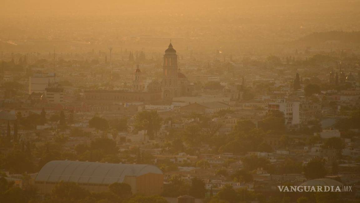 Muy 'sucio' el aire de Saltillo a causa de incendios forestales y el frente frío número 43