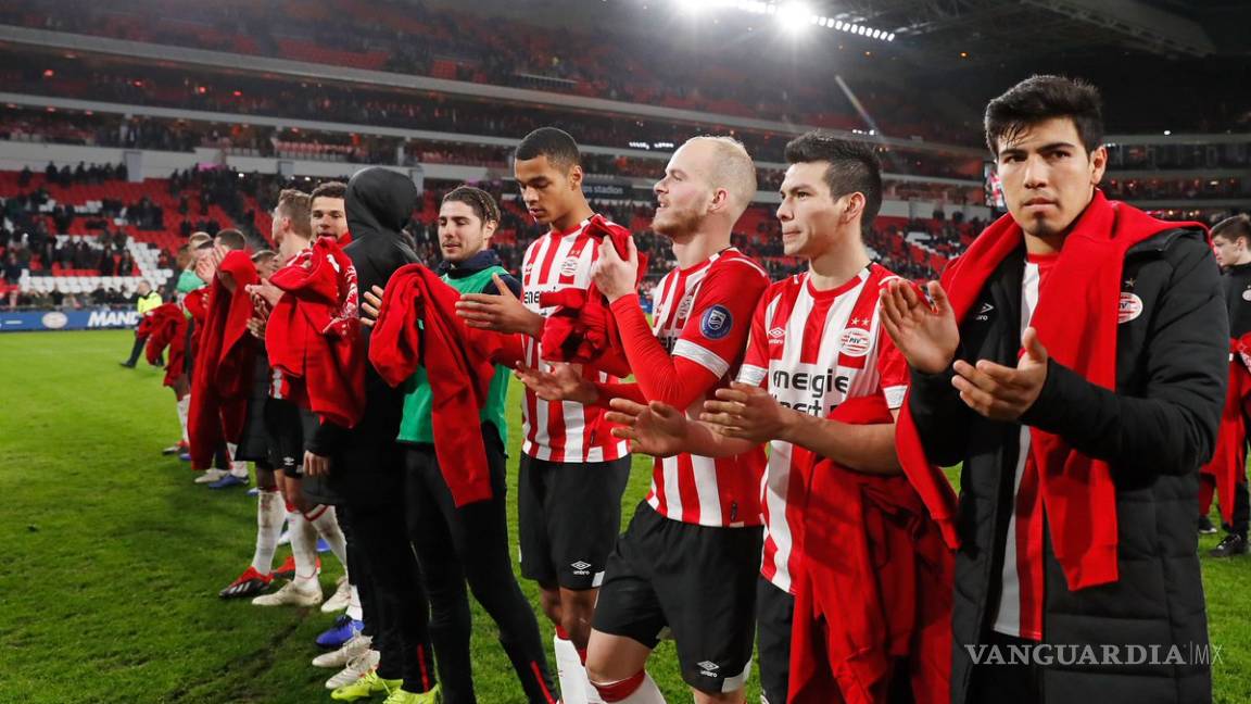 $!'Chucky' anota de penal y cierra el año con un triunfo vital ante el AZ Alkmaar