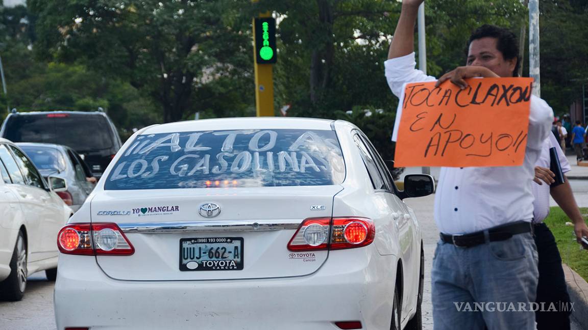 $!Bloqueos y marchas en 28 estados contra el 'gasolinazo'