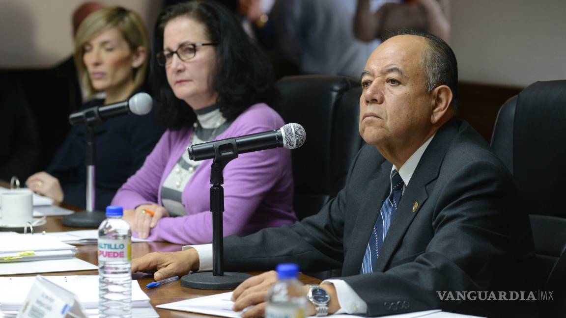 $!Persisten protestas por alza al transporte