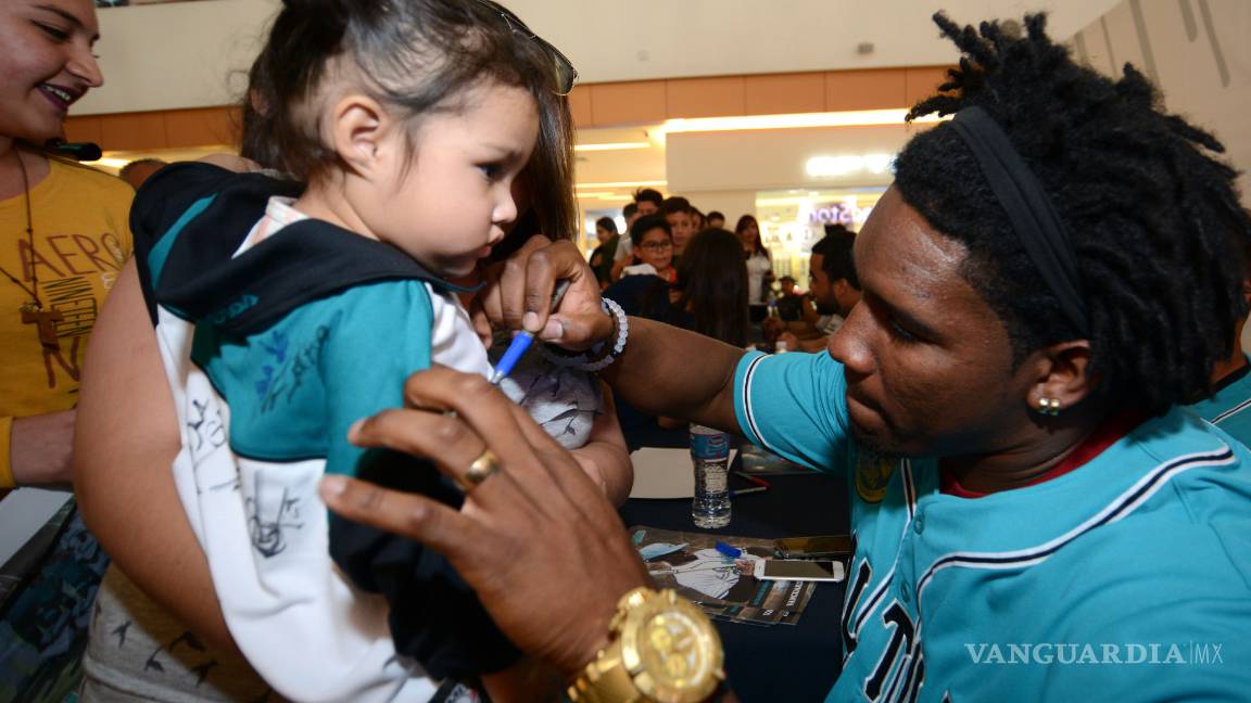 $!¡Saraperos al ataque!