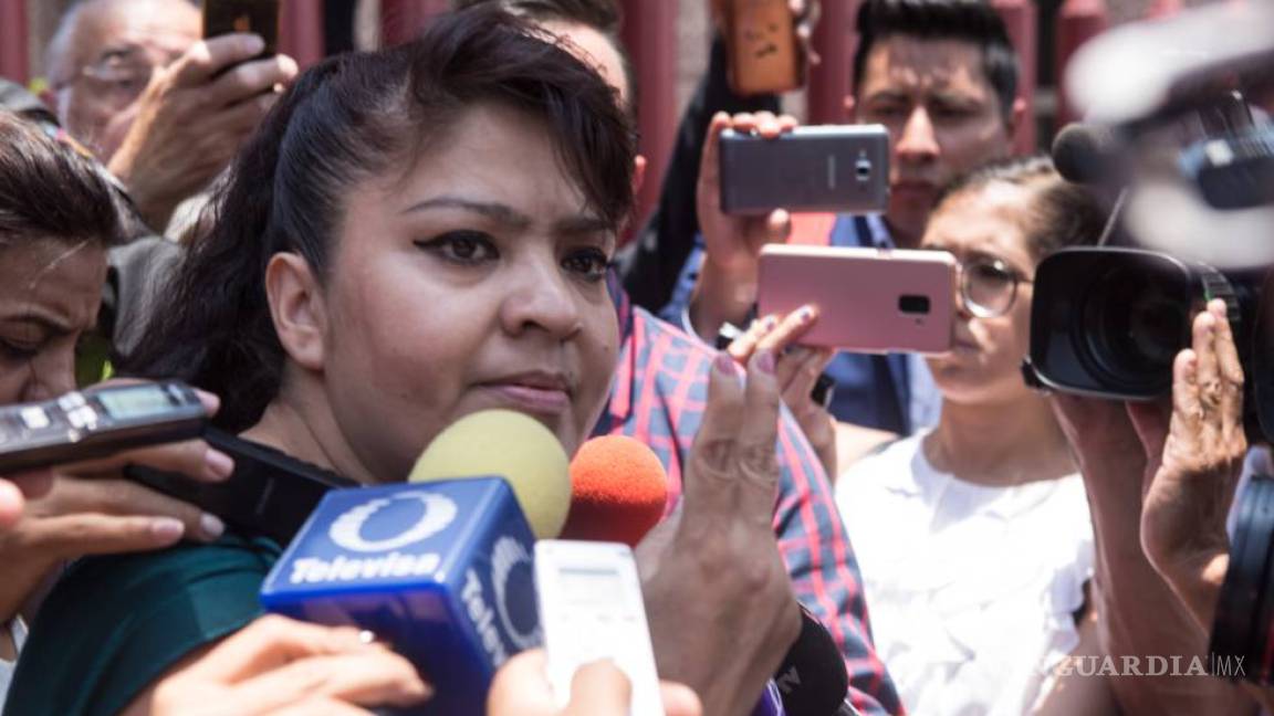 Nestora Salgado vuelve a pedir disculpa pública de Meade por difamación