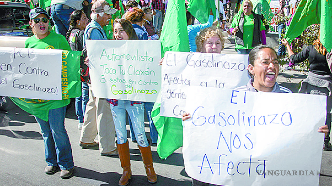 $!Crece furia ante ‘mega gasolinazo’