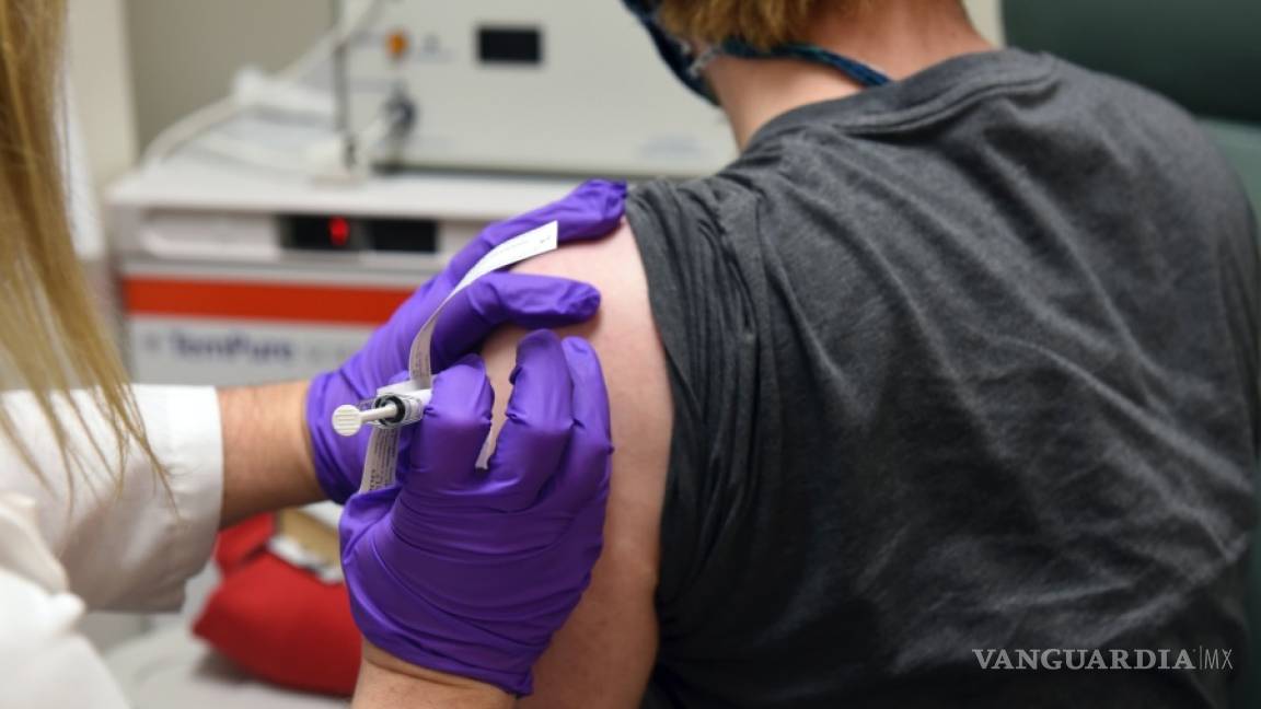 Solo el 50% de los estadounidenses aceptaría vacuna contra el COVID-19