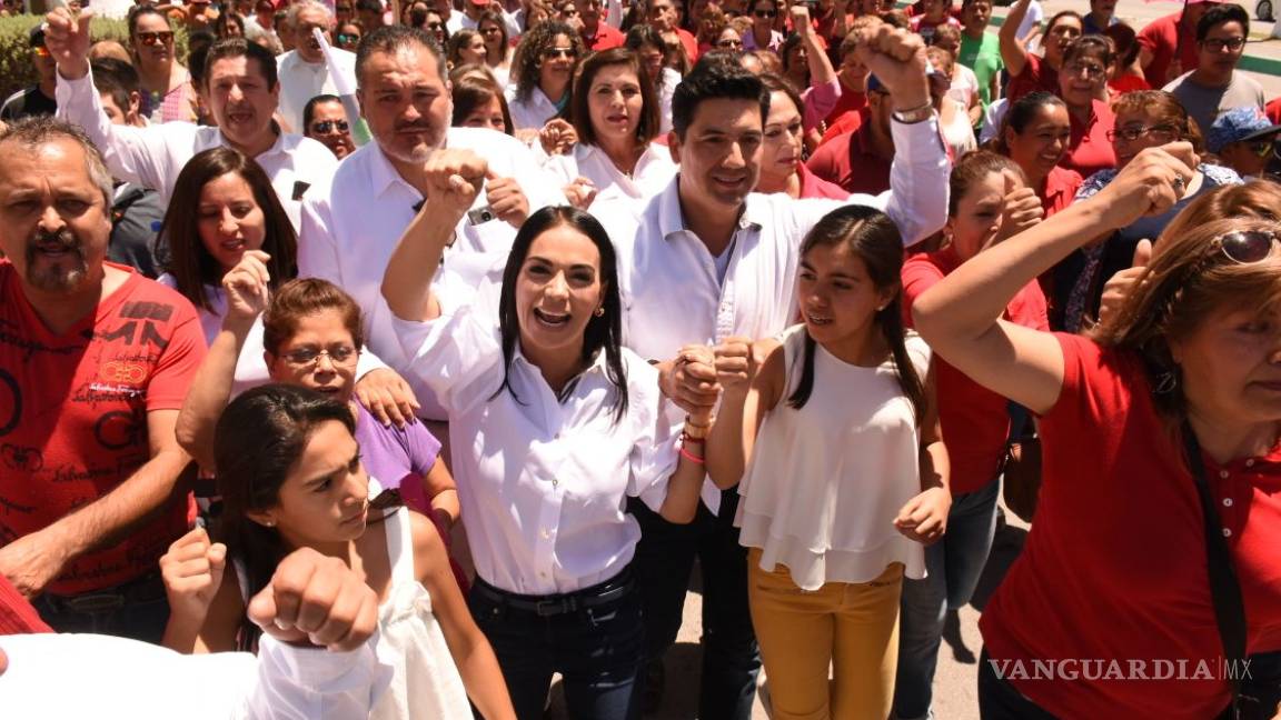 Lulú Kamar se registra como candidata del PRI a la alcaldía de Monclova