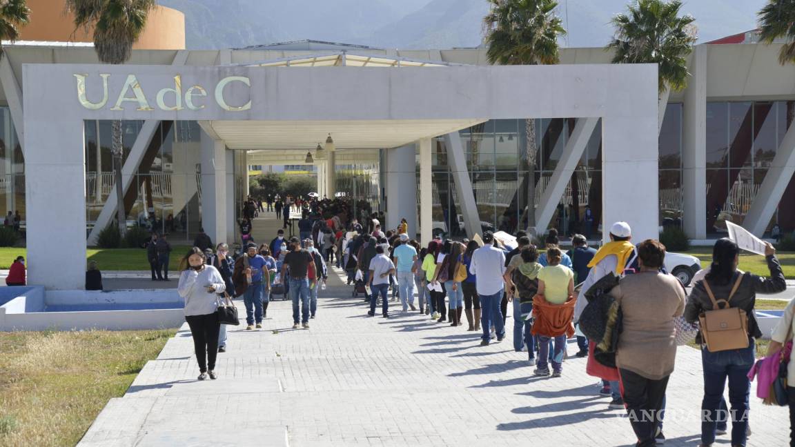 Universidad Autónoma de Coahuila descarta solicitar certificado de vacunación a sus alumnos