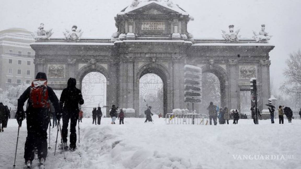 Histórica nevada sorprende y paraliza a España