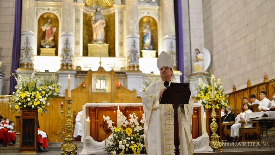 $!“Seamos fieles transmisores de generación en generación de estas enseñanzas y experiencias de fe que el señor Jesús nos ha entregado”, dijo durante la misa el obispo.