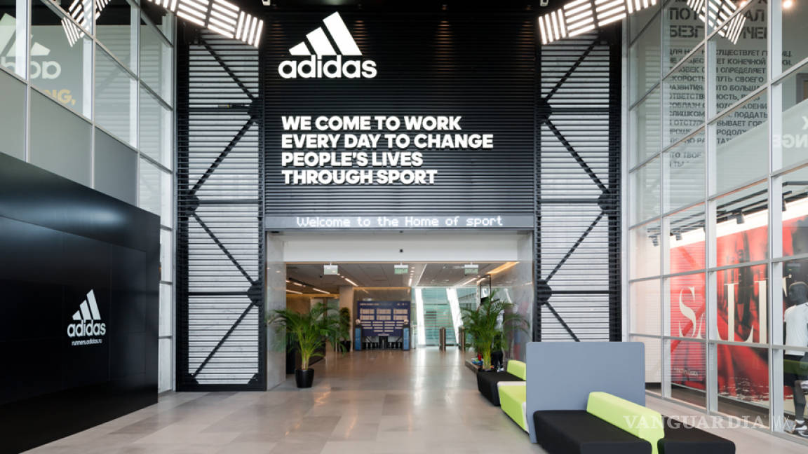 Adidas advierte a sus clientes en EU de posible un robo de datos
