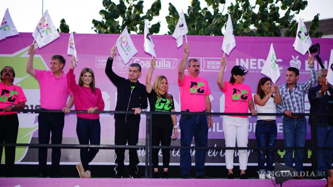 Más de 5 mil laguneros corrieron en la carrera 'Coahuila, fuertes contra el cáncer'