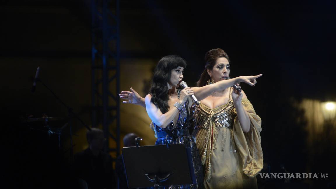 $!Susana Zabaleta y Regina Orozco encantan a Saltillo