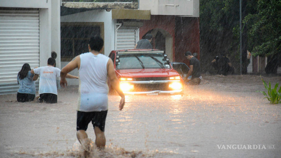 Por lluvias, más de 16 mil personas son evacuadas en sólo dos municipios de Sinaloa