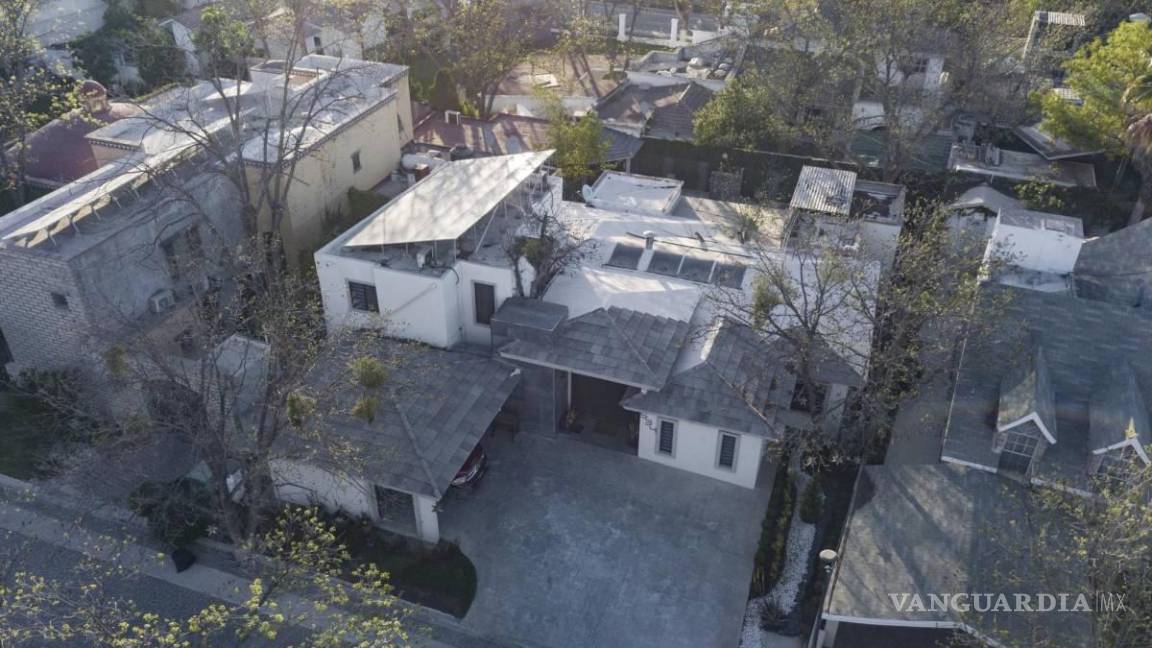 $!Esta residencia en San Alberto fue el despojo que destapó toda una red que está acusada en más de 60 denuncias.