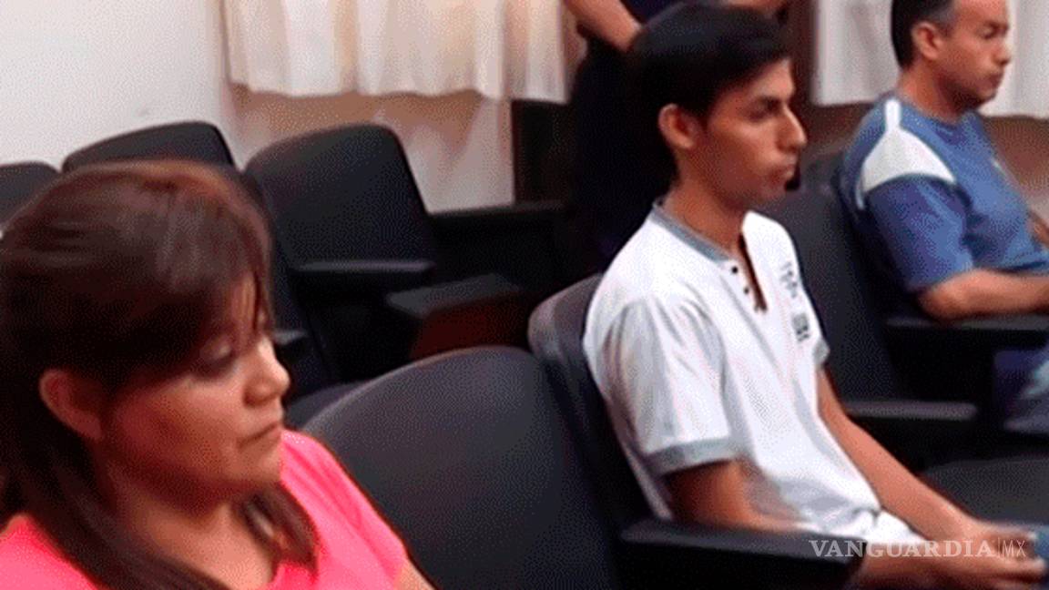 $!“Mi papá me dio mi primer beso”, su padre y su hermano la violaron por años