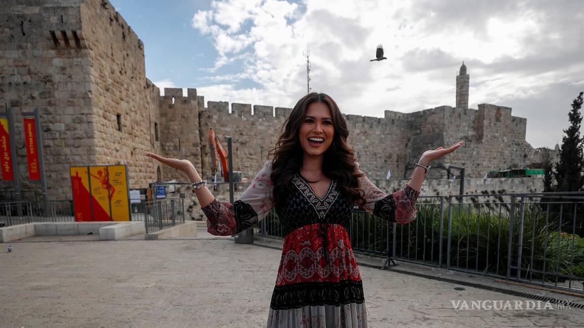 $!La Miss Universo Andrea Meza de México recorrerá la Ciudad Vieja de Jerusalén. EFE/EPA/Atef Safadi