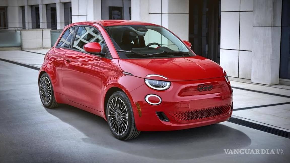 $!El FIAT 500e cuenta con 85 kW de capacidad de carga rápida con 31 millas (50 kilómetros) de alcance después de sólo cinco minutos de carga y el 80 por ciento de la capacidad de la batería en sólo 35 minutos