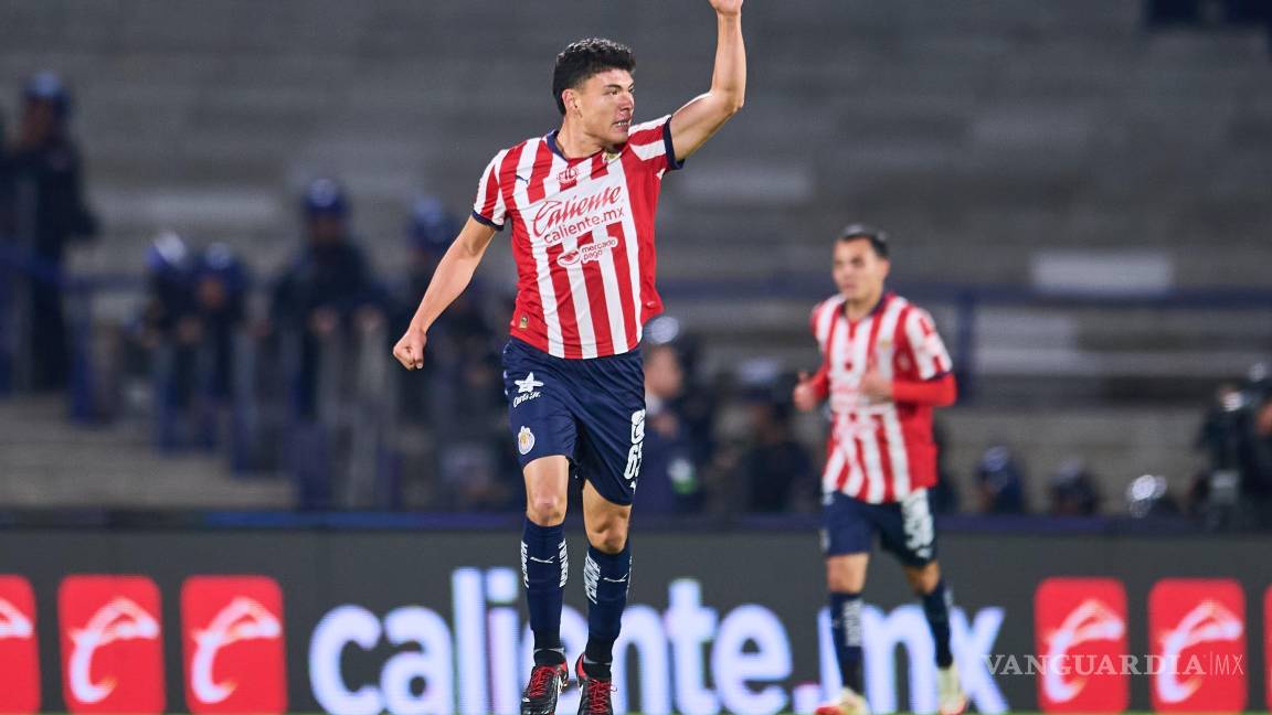 Chivas vence a Pumas en CU con gol agónico de Luis Gabriel Rey