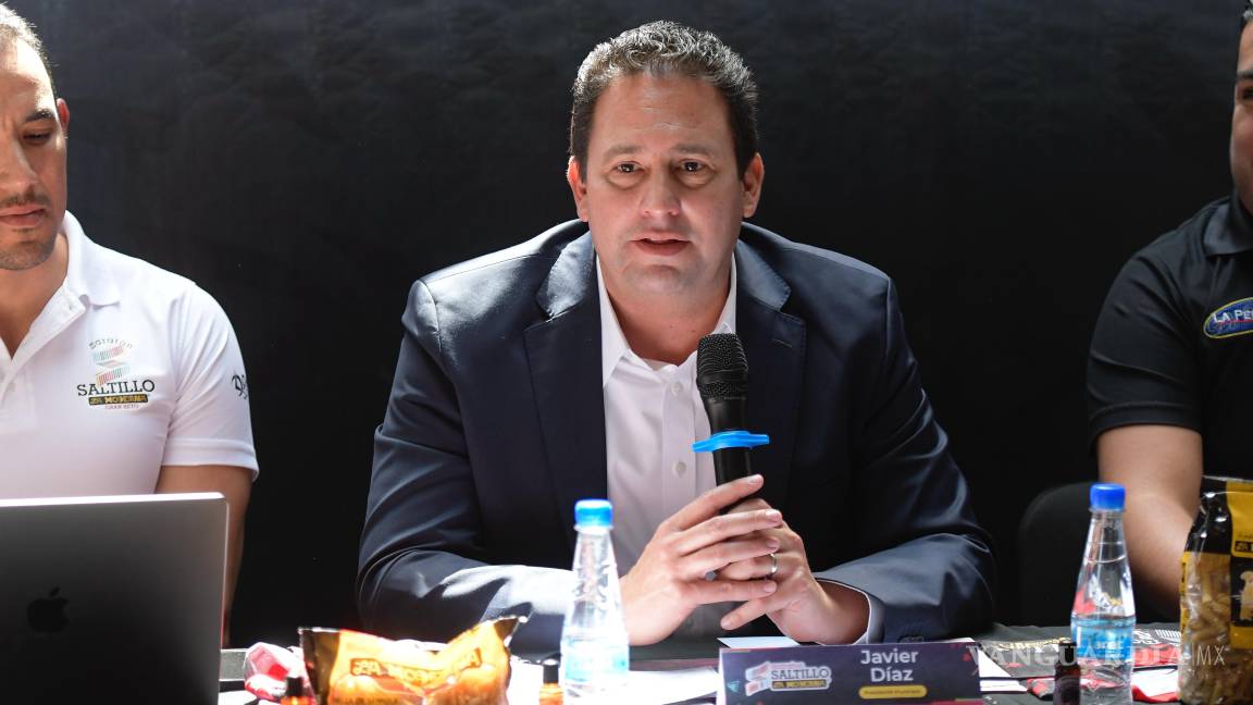 $!El alcalde Javier Díaz González encabezó la presentación oficial del Maratón La Moderna 2025, destacando su impacto positivo en la comunidad y el impulso al deporte en Saltillo.