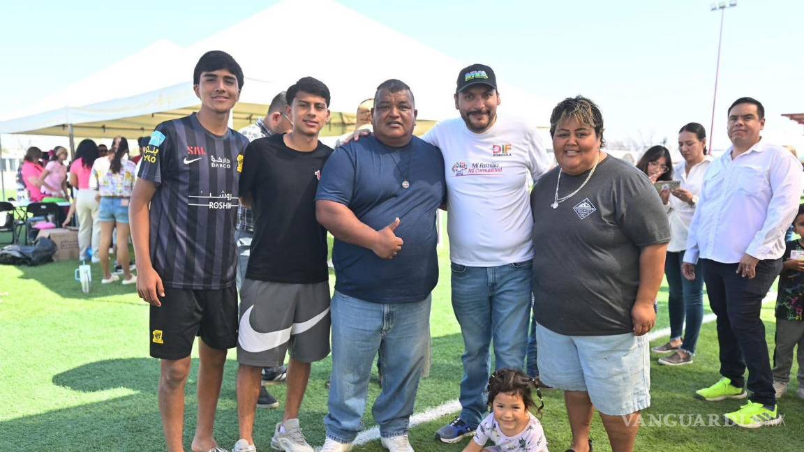 $!El alcalde reiteró su compromiso de seguir sumando esfuerzos con el DIF Coahuila y el DIF Municipal para impulsar programas que garanticen el desarrollo integral de las familias.