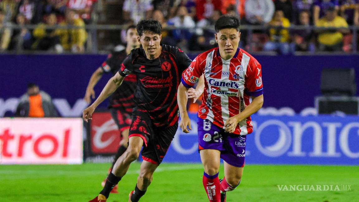 ¡Con polémico penal!: Xolos y Atlético de San Luis se reparten puntos en empate de la Jornada 4
