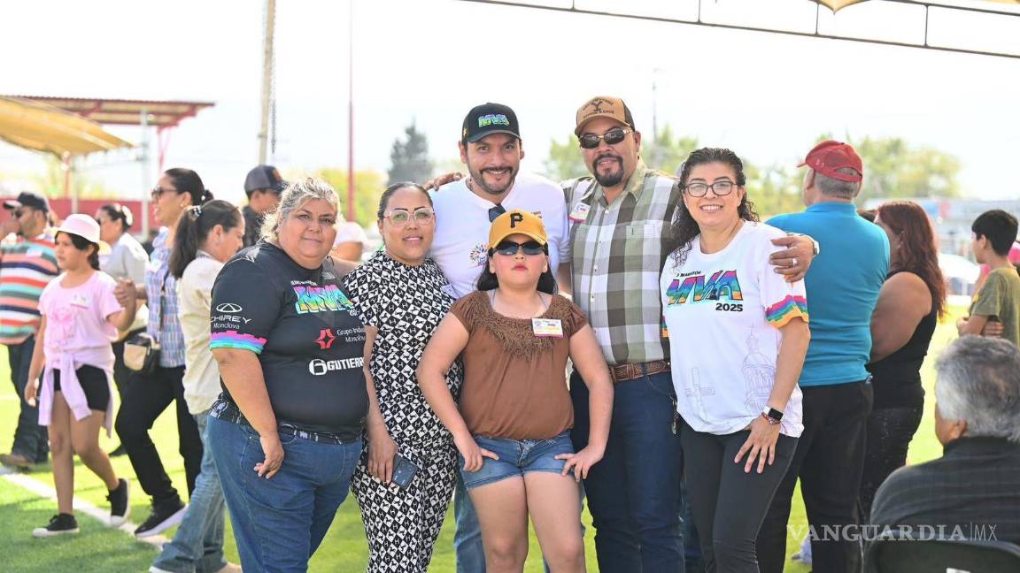 $!Autoridades municipales y estatales reafirman el compromiso de fortalecer el tejido social a través de valores familiares.